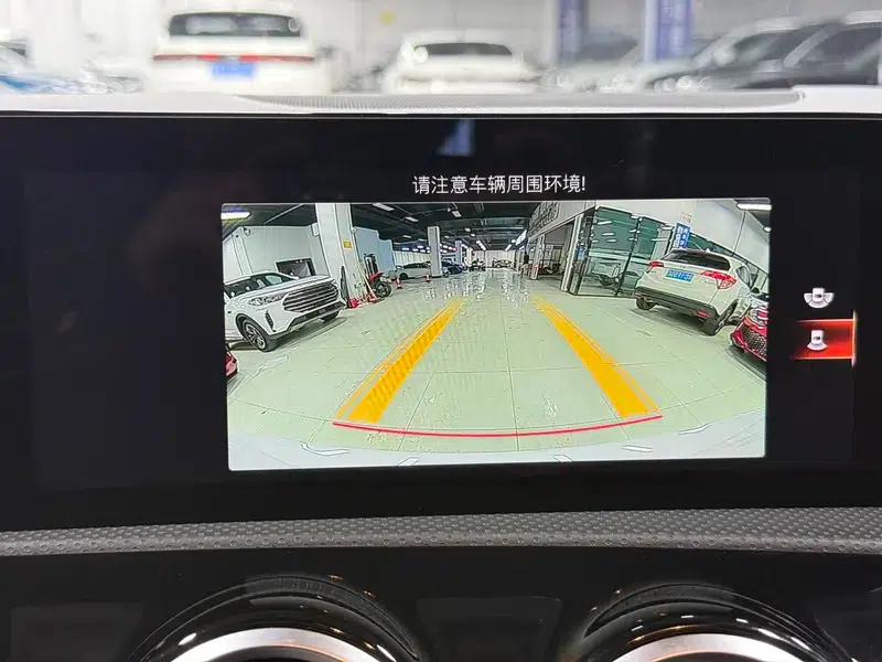 2022 Mercedes-Benz A-Class A 180 L Sport Sedan — миниатюра 11