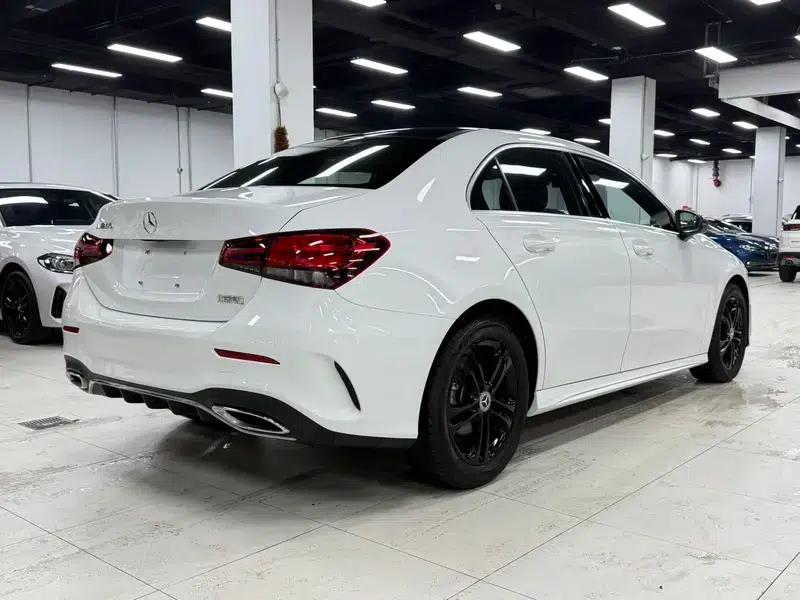 2022 Mercedes-Benz A-Class A 180 L Sport Sedan — миниатюра 6
