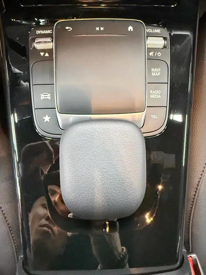 2022 Mercedes-Benz A-Class A 180 L Sport Sedan — миниатюра 10