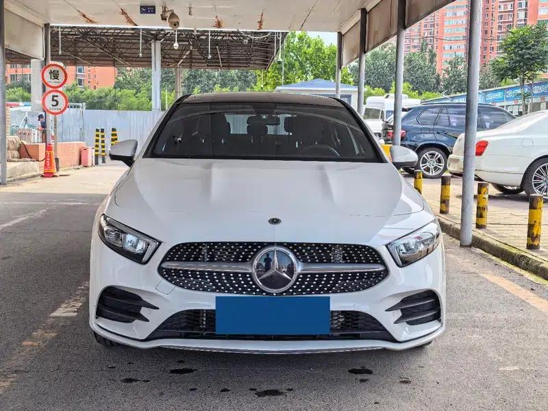Mercedes-Benz A-Class 2022 Facelift A 200 L Sport Sedan Fashion Edition — миниатюра 2