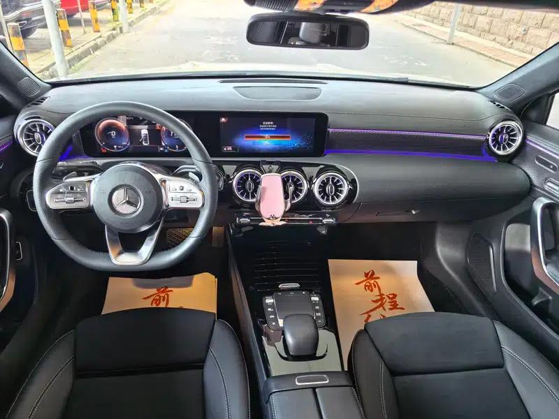 Mercedes-Benz A-Class 2022 Facelift A 200 L Sport Sedan Fashion Edition — миниатюра 7