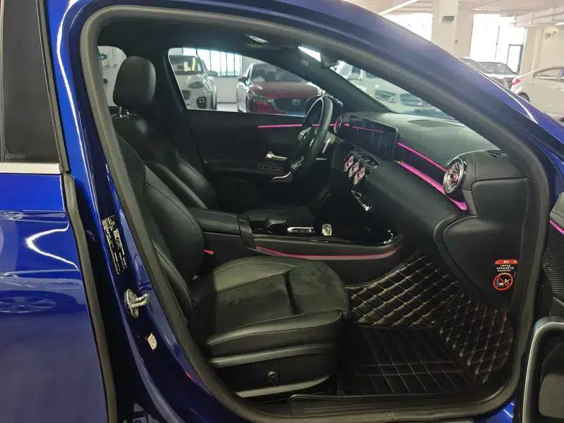 Mercedes-Benz A-Class 2020 Facelift A 200 L Sport Sedan Fashion Model — миниатюра 14