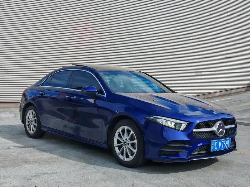 Mercedes-Benz A-Class 2020 Facelift A 200 L Sport Sedan Fashion Model — миниатюра 3
