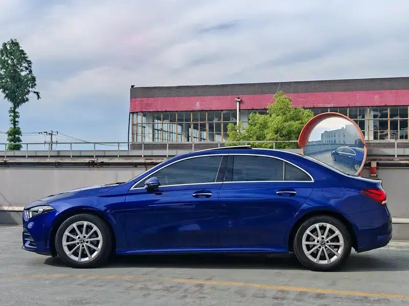 Mercedes-Benz A-Class 2020 Facelift A 200 L Sport Sedan Fashion Model — миниатюра 4