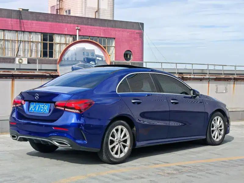 Mercedes-Benz A-Class 2020 Facelift A 200 L Sport Sedan Fashion Model — миниатюра 7