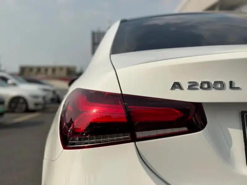 Mercedes-Benz A-Class 2022 Facelift A 200 L Sport Sedan Fashion Edition — миниатюра 11