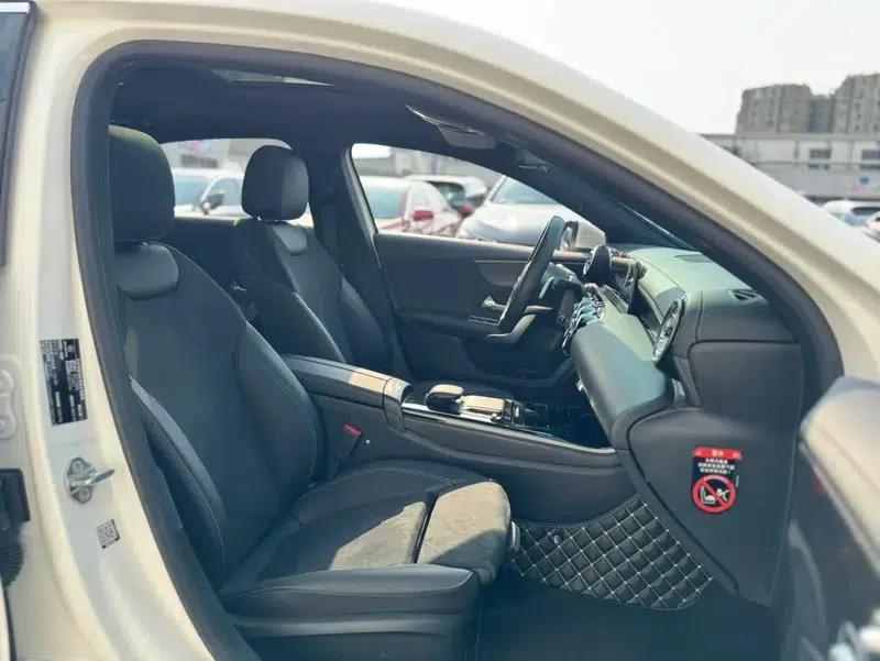 Mercedes-Benz A-Class 2022 Facelift A 200 L Sport Sedan Fashion Edition — миниатюра 23