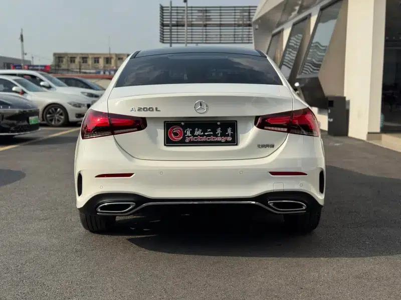 Mercedes-Benz A-Class 2022 Facelift A 200 L Sport Sedan Fashion Edition — миниатюра 4