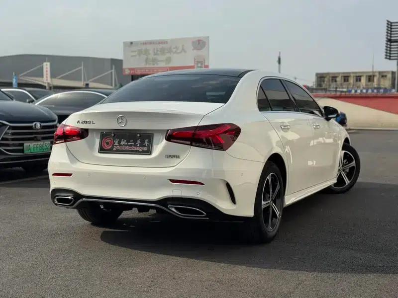 Mercedes-Benz A-Class 2022 Facelift A 200 L Sport Sedan Fashion Edition — миниатюра 5