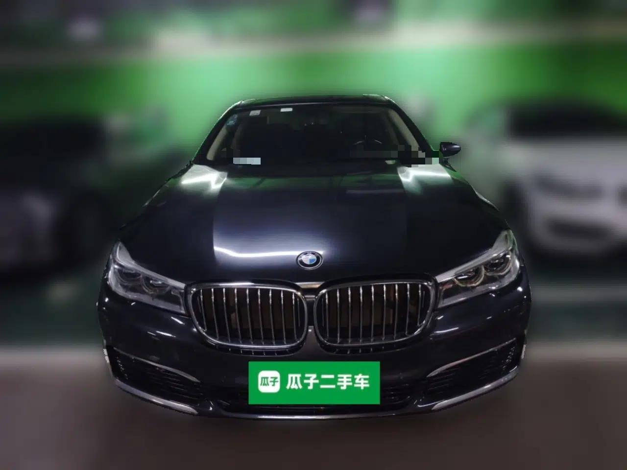 BMW 7 Series 2016 730Li Leading Model — миниатюра 2