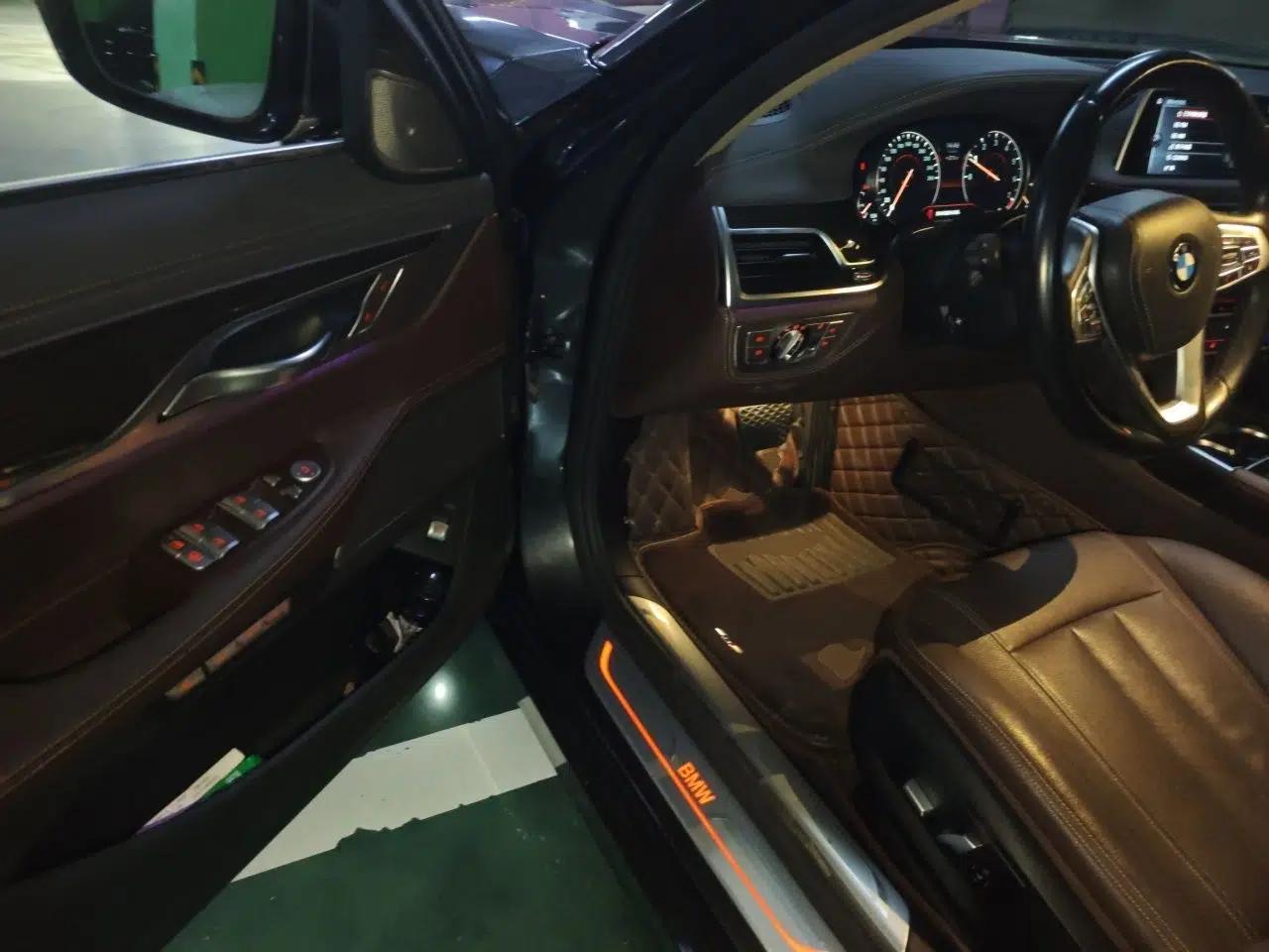 BMW 7 Series 2016 730Li Leading Model — миниатюра 16