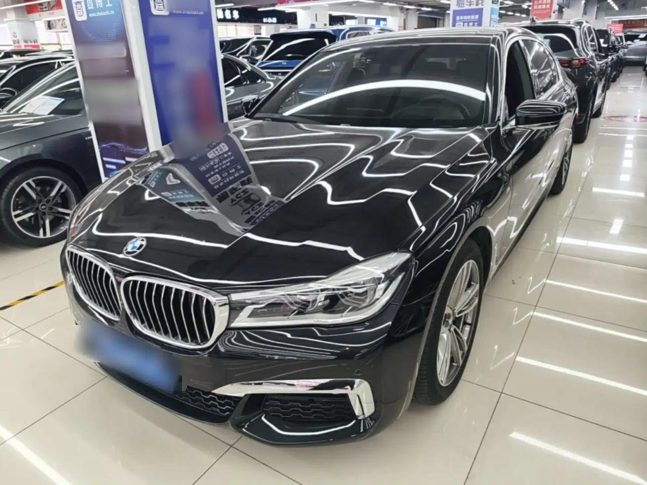 BMW 7 Series 2018 730Li Luxury Edition M Sport Package — миниатюра 1