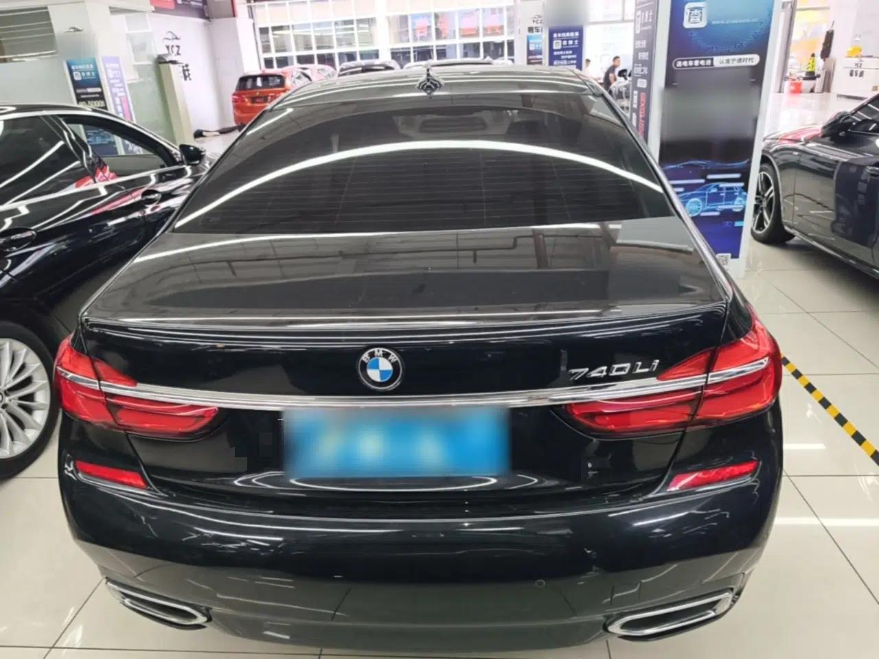 BMW 7 Series 2018 730Li Luxury Edition M Sport Package — миниатюра 5