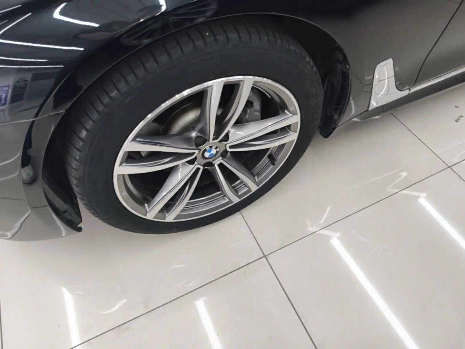BMW 7 Series 2018 730Li Luxury Edition M Sport Package — миниатюра 10