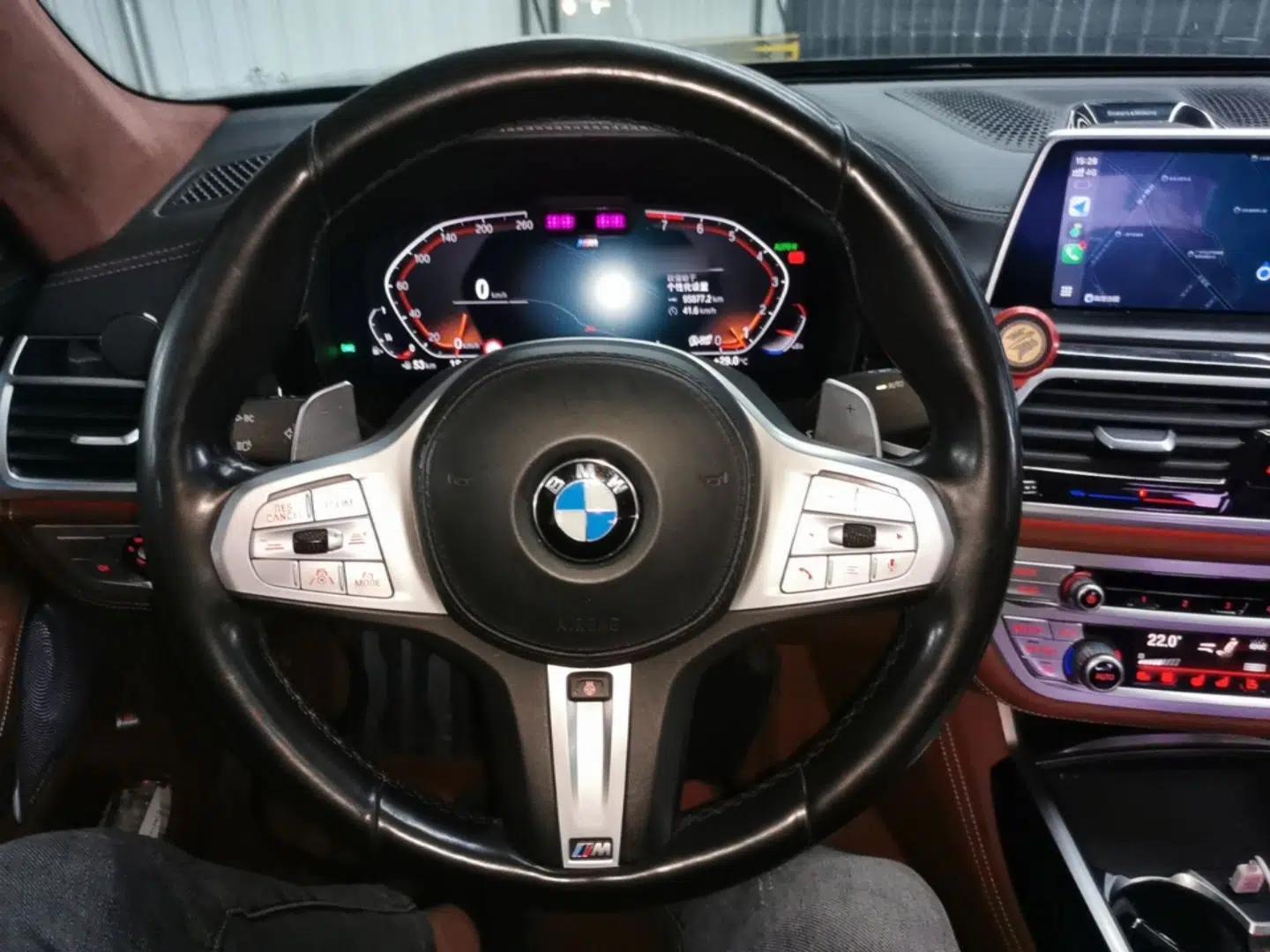BMW 7 Series 2019 Updated 740Li Luxury Version M Sport Package — миниатюра 13