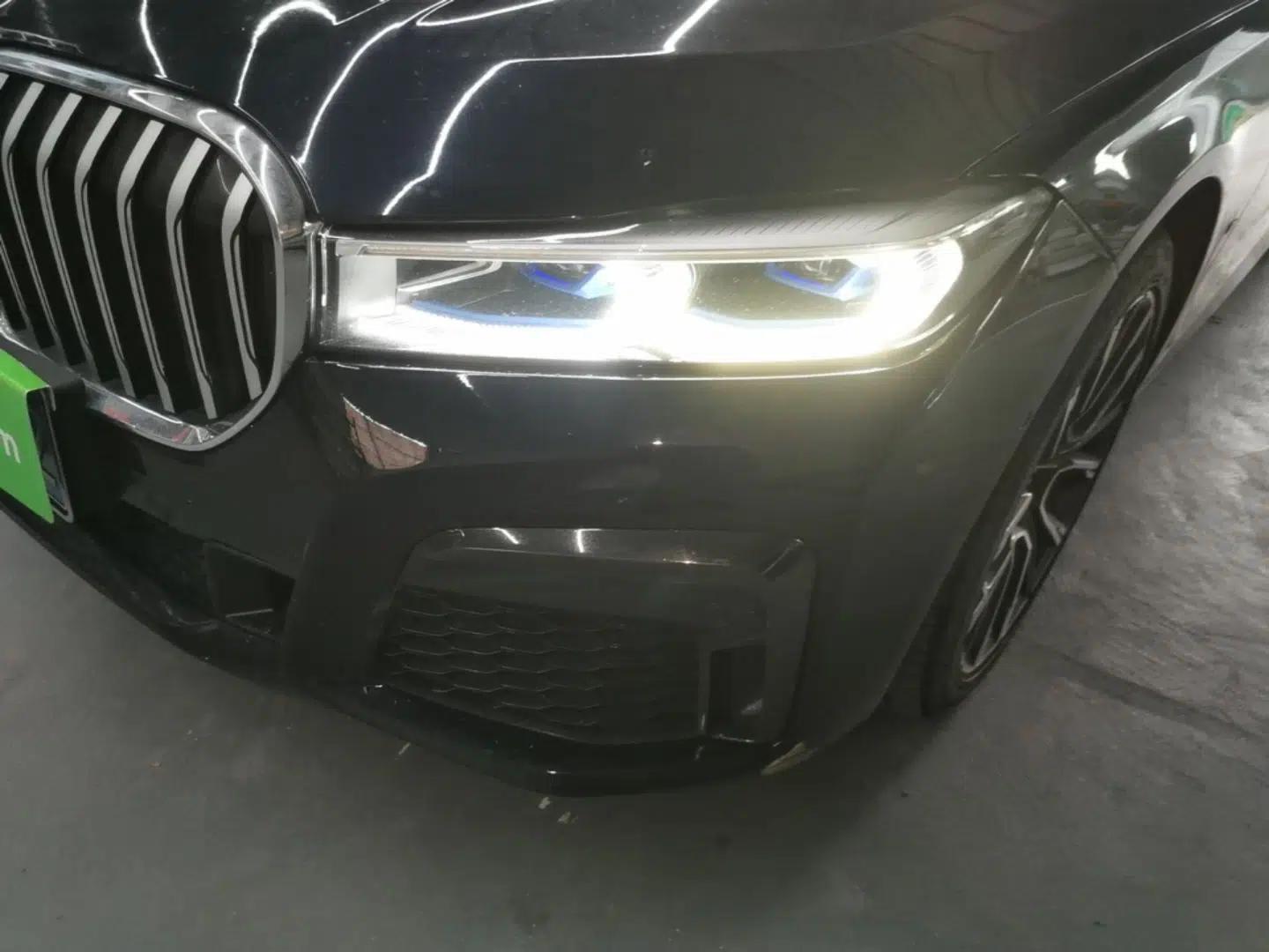 BMW 7 Series 2019 Updated 740Li Luxury Version M Sport Package — миниатюра 8