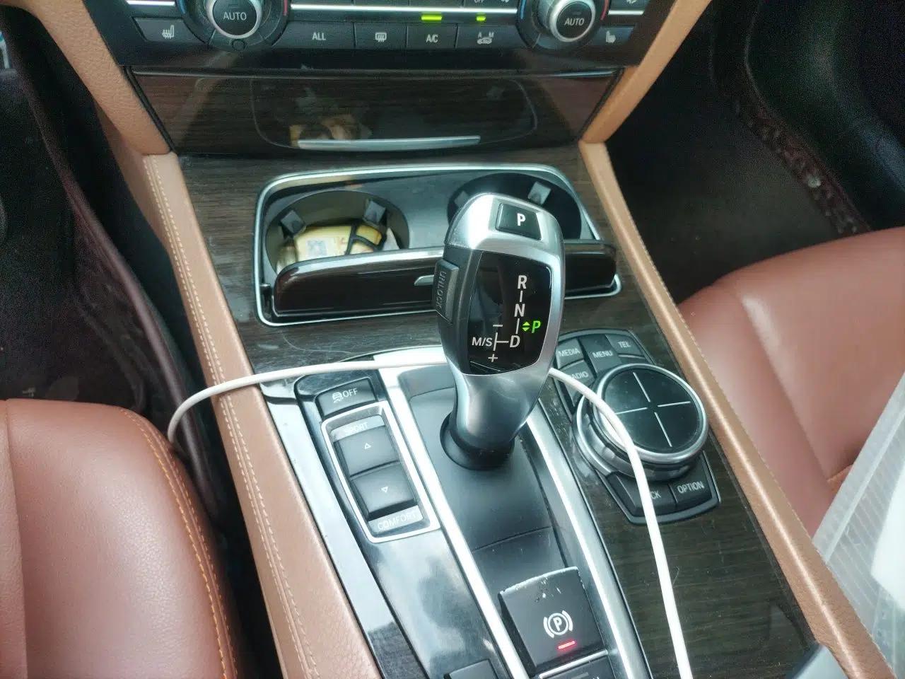 BMW 7 Series 2013 730Li Luxury Model — миниатюра 14