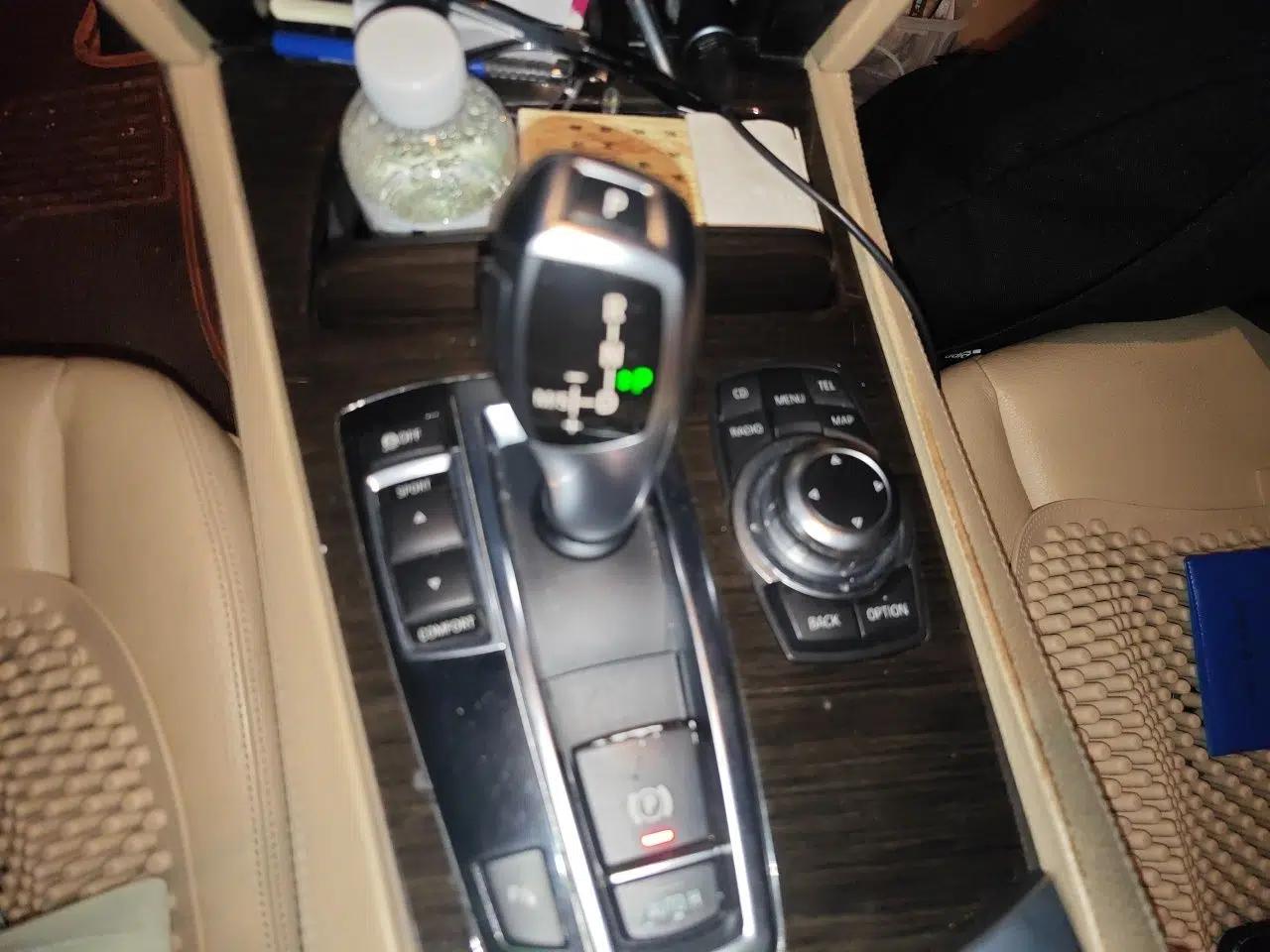 BMW 7 Series 2009 730Li Leading Model — миниатюра 14