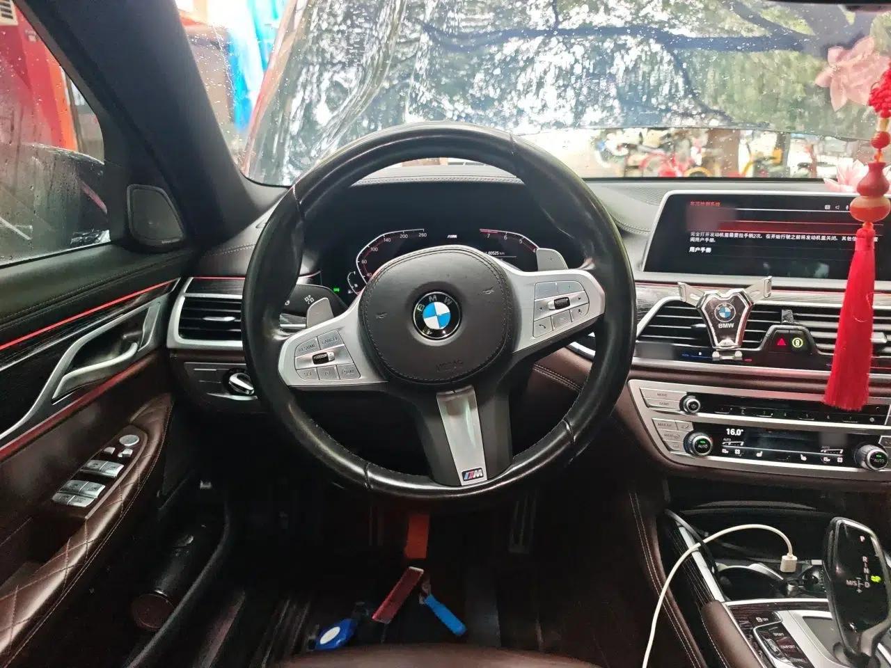 BMW 7 Series 2021 740Li Leading Model M Sport Package — миниатюра 10