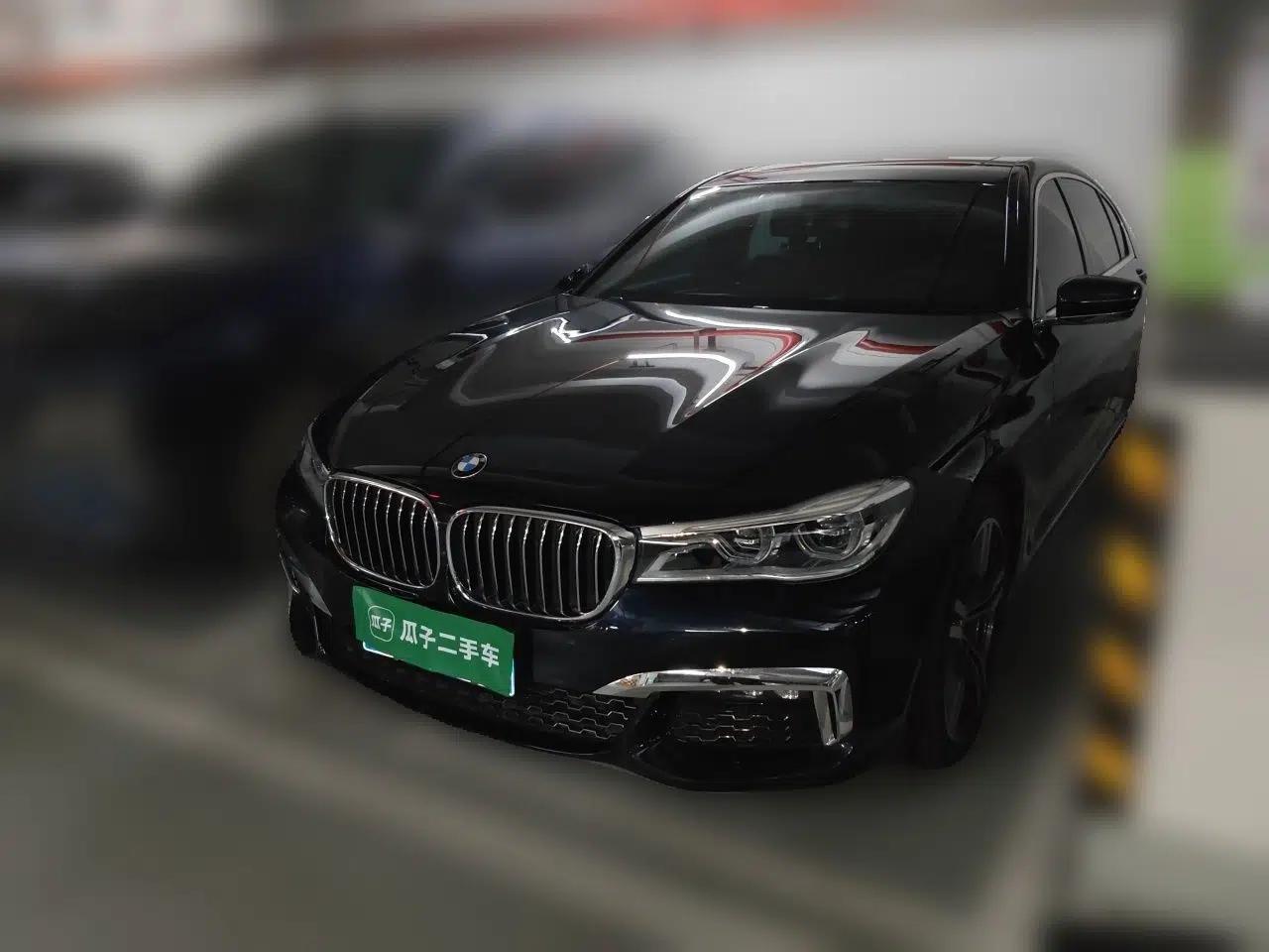 BMW 7 Series 2018 740Li M Sport Package Leading Model — миниатюра 1