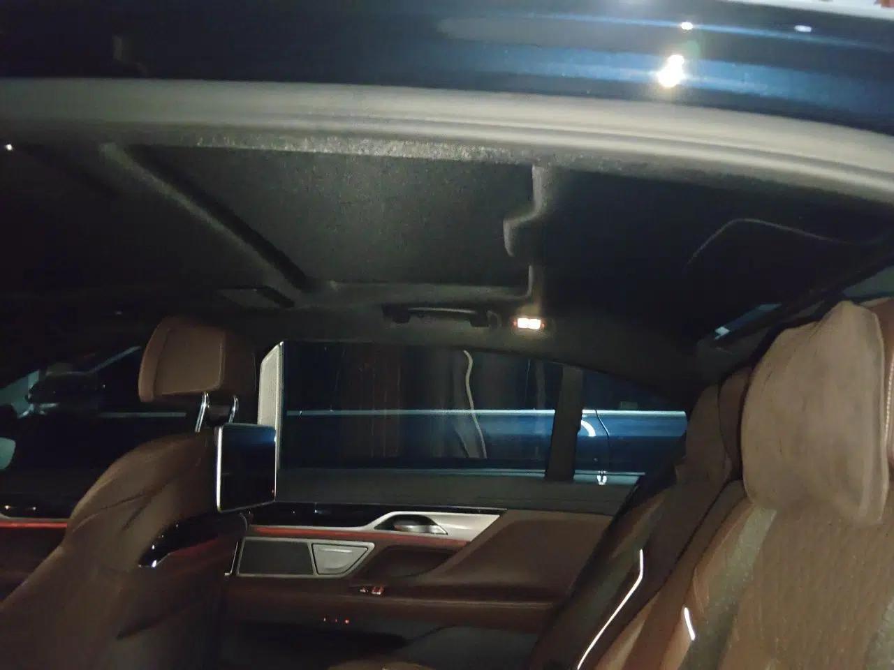 BMW 7 Series 2018 740Li M Sport Package Leading Model — миниатюра 18