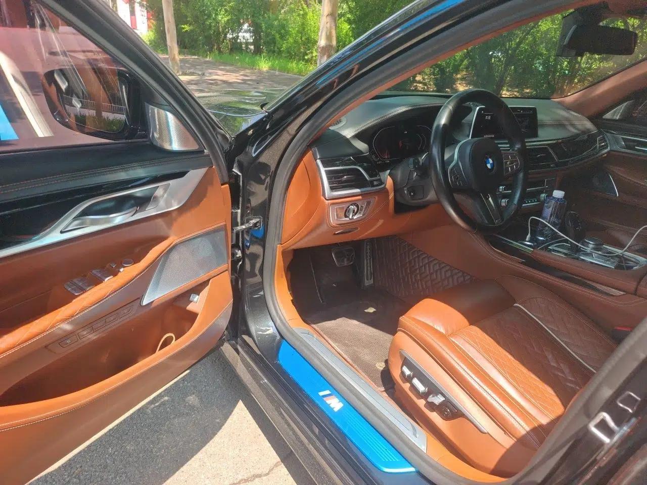 BMW 7 Series 2019 740Li xDrive Executive M Sport Package — миниатюра 16
