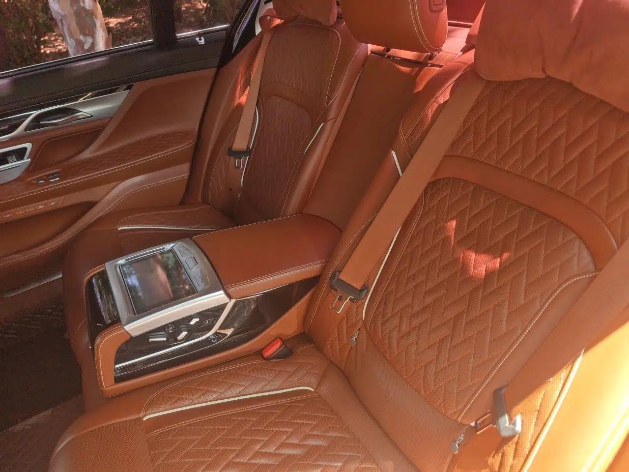 BMW 7 Series 2019 740Li xDrive Executive M Sport Package — миниатюра 17