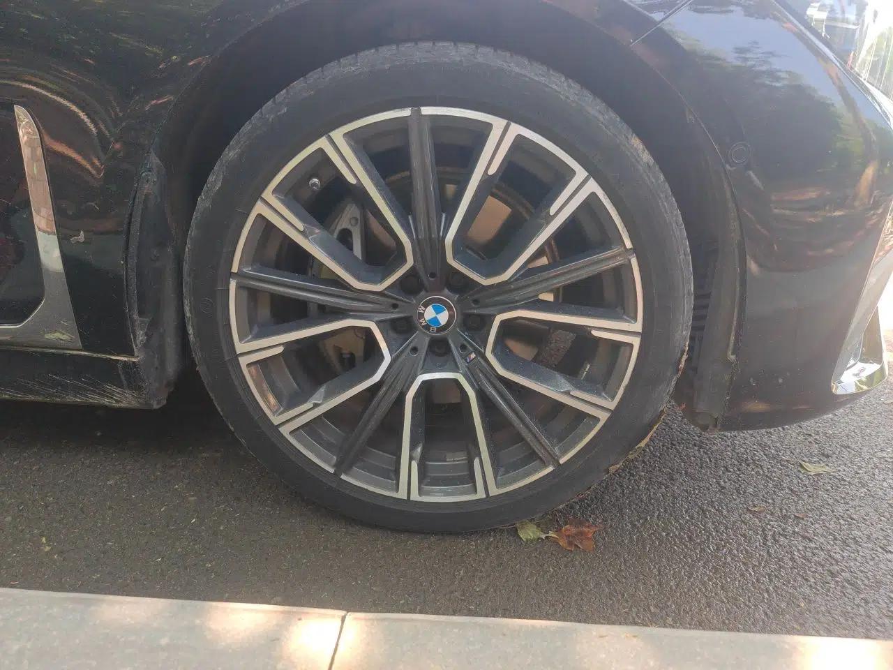 BMW 7 Series 2019 740Li xDrive Executive M Sport Package — миниатюра 8