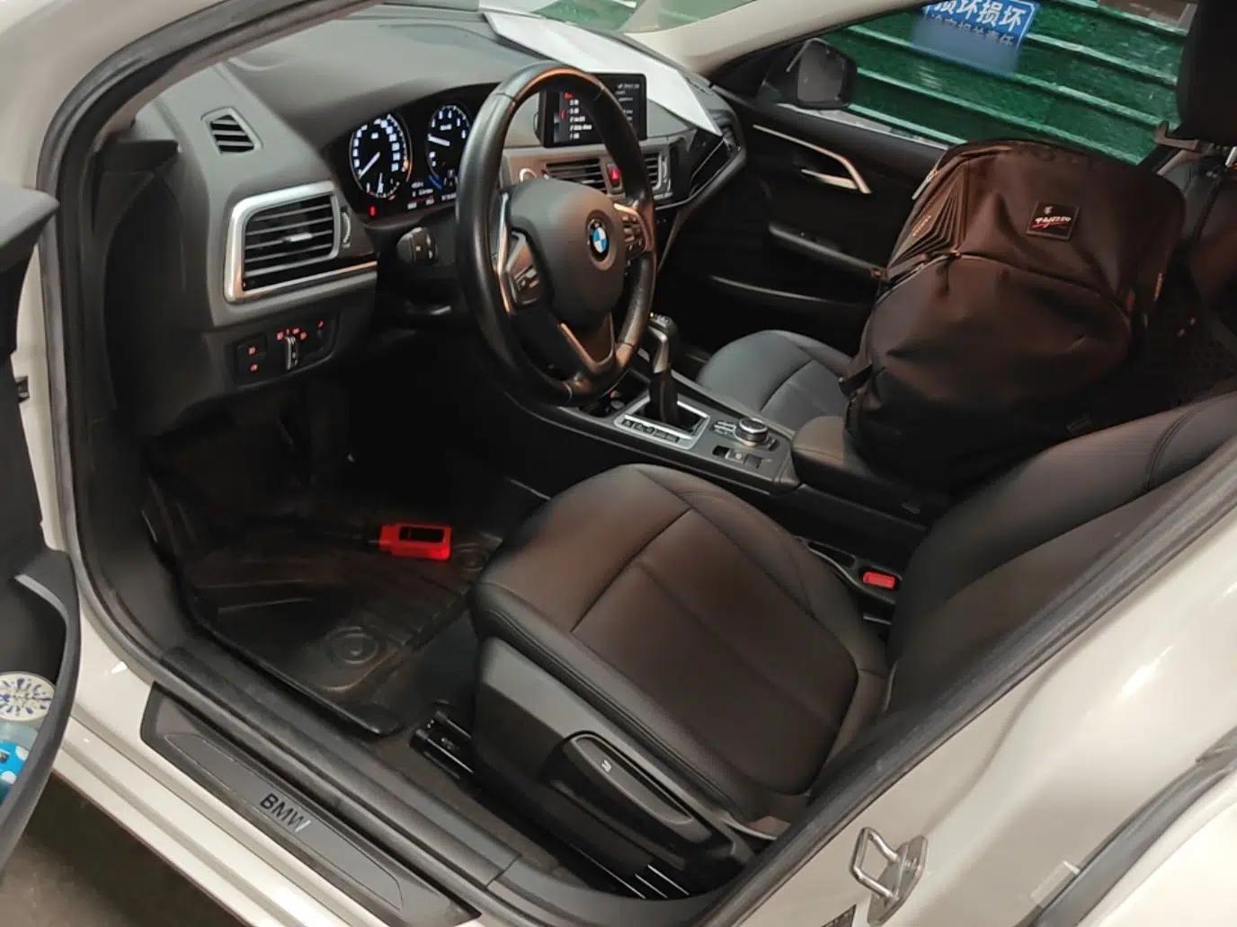BMW 1 Series 2019 118i Fashion Model — миниатюра 17