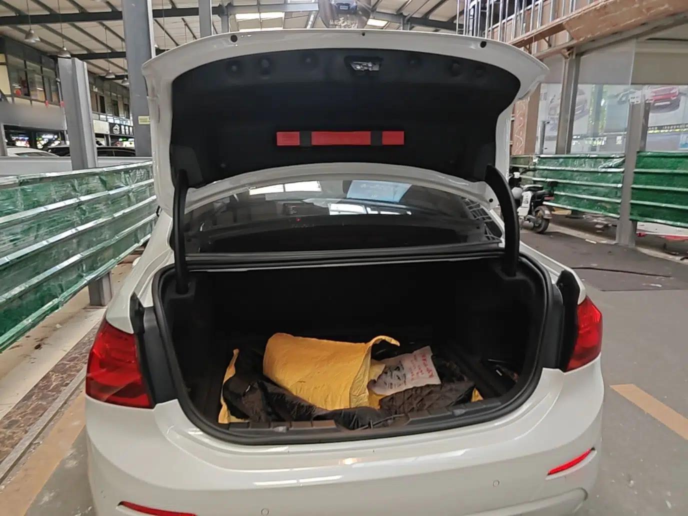 BMW 1 Series 2019 118i Fashion Model — миниатюра 22