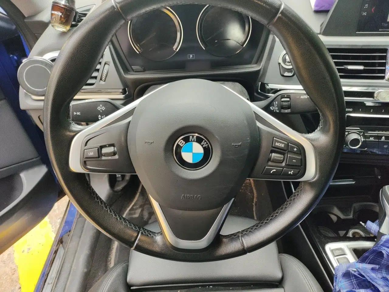 BMW 1 Series 2018 118i Sport Edition — миниатюра 10