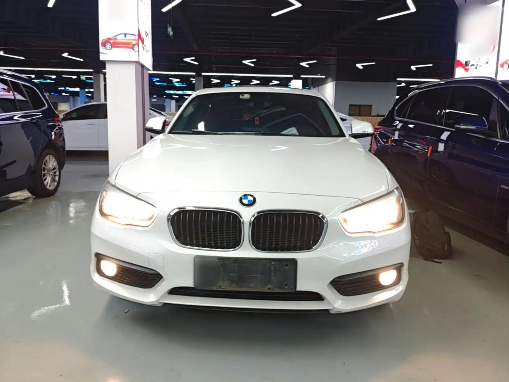 BMW 1 Series 2016 118i Leading Model — миниатюра 2