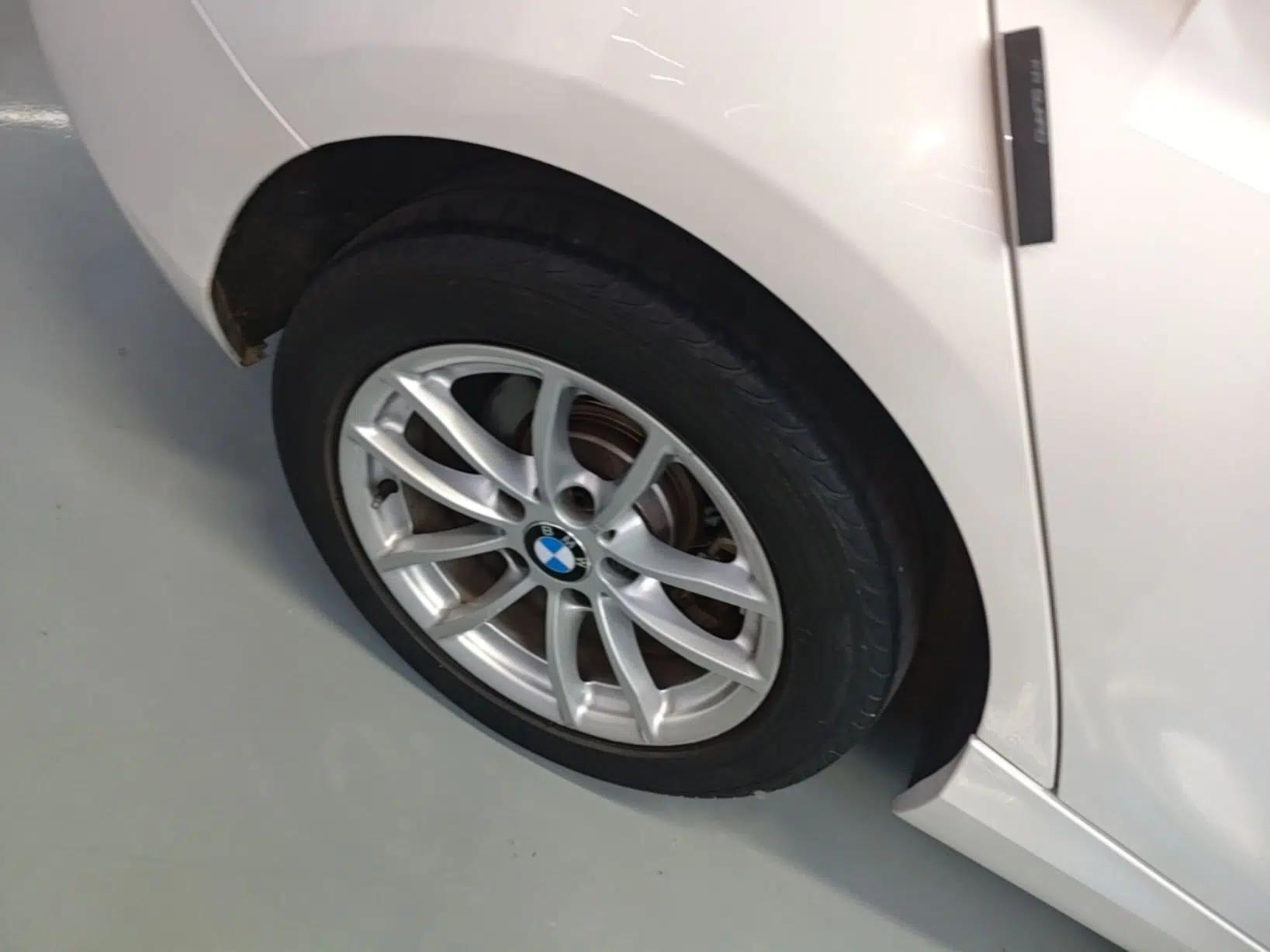 BMW 1 Series 2016 118i Leading Model — миниатюра 11