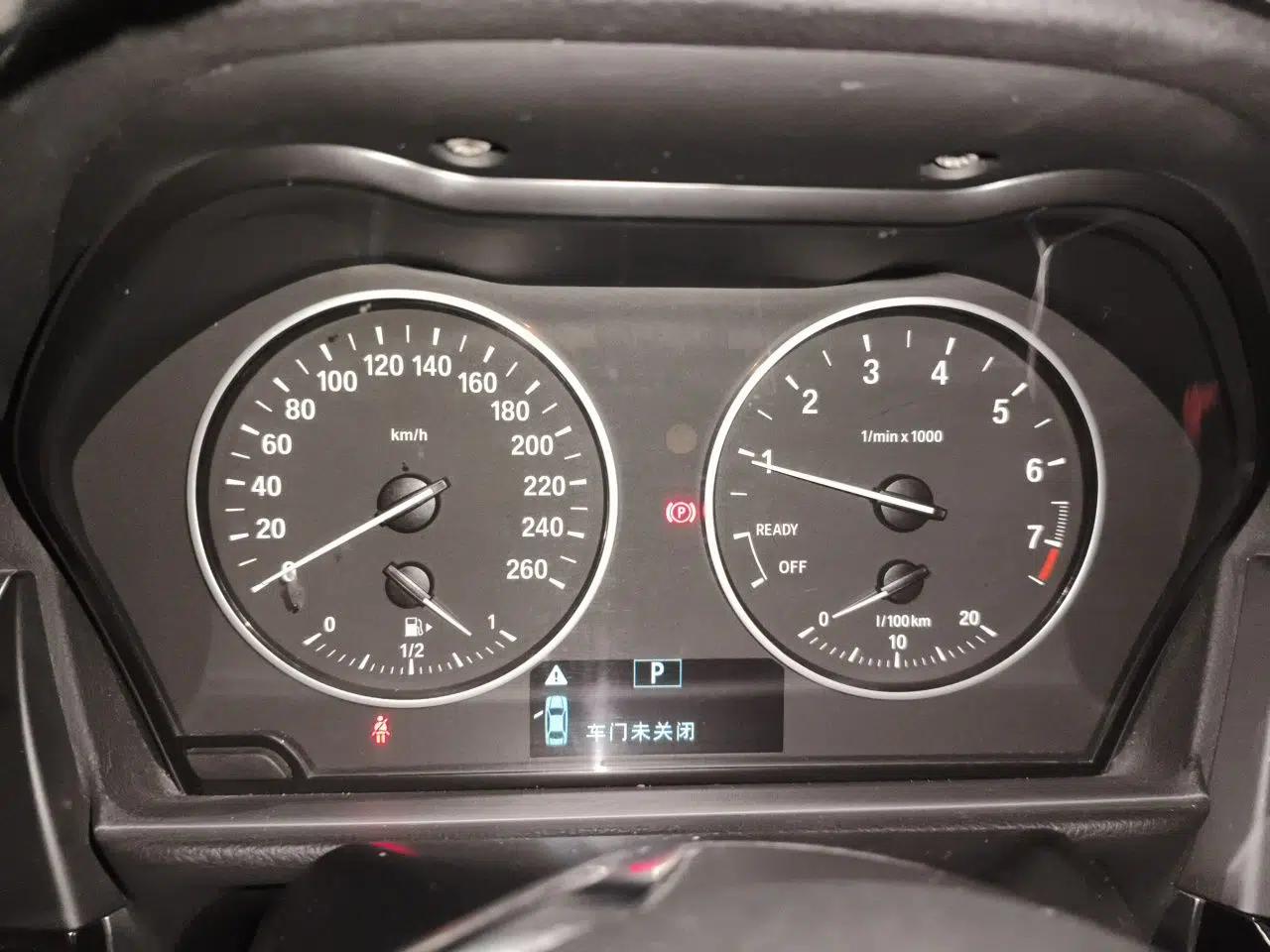 BMW 1 Series 2017 118i Sport Edition — миниатюра 11