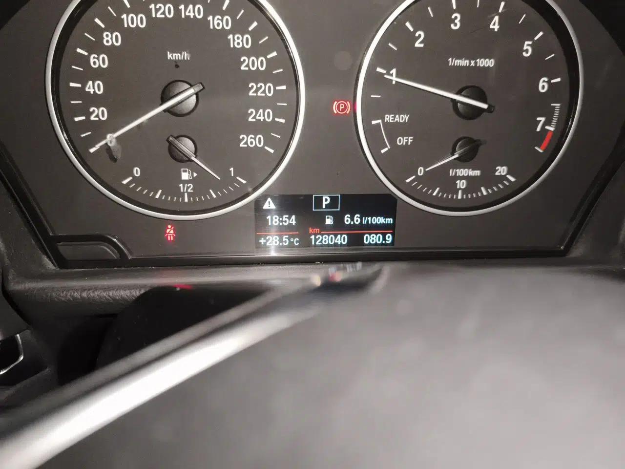 BMW 1 Series 2017 118i Sport Edition — миниатюра 12