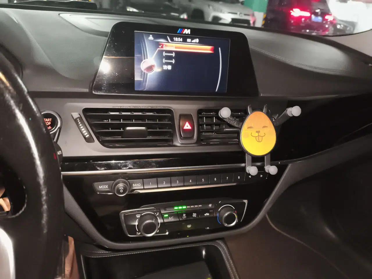 BMW 1 Series 2017 118i Sport Edition — миниатюра 13