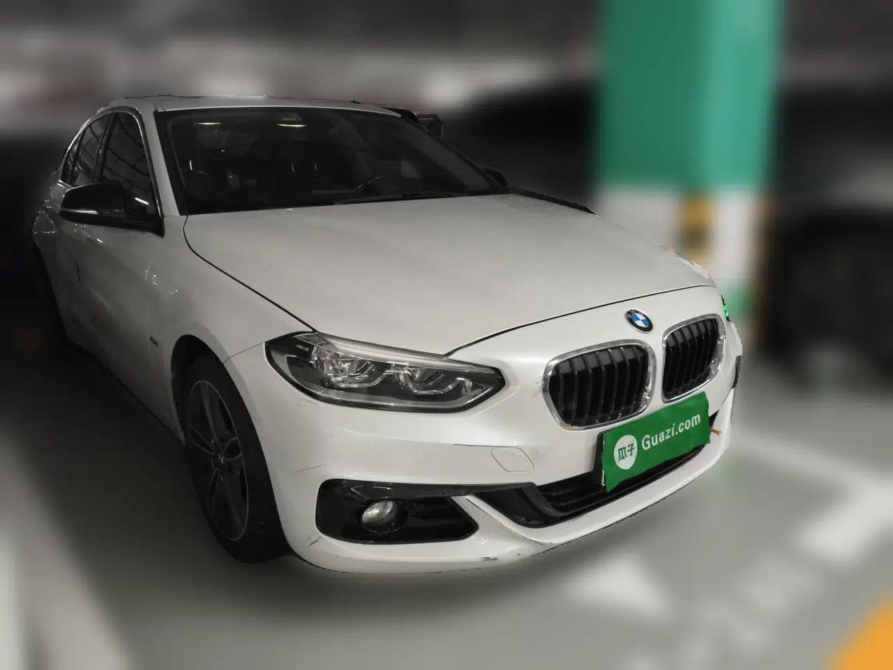 BMW 1 Series 2017 118i Sport Edition — миниатюра 3