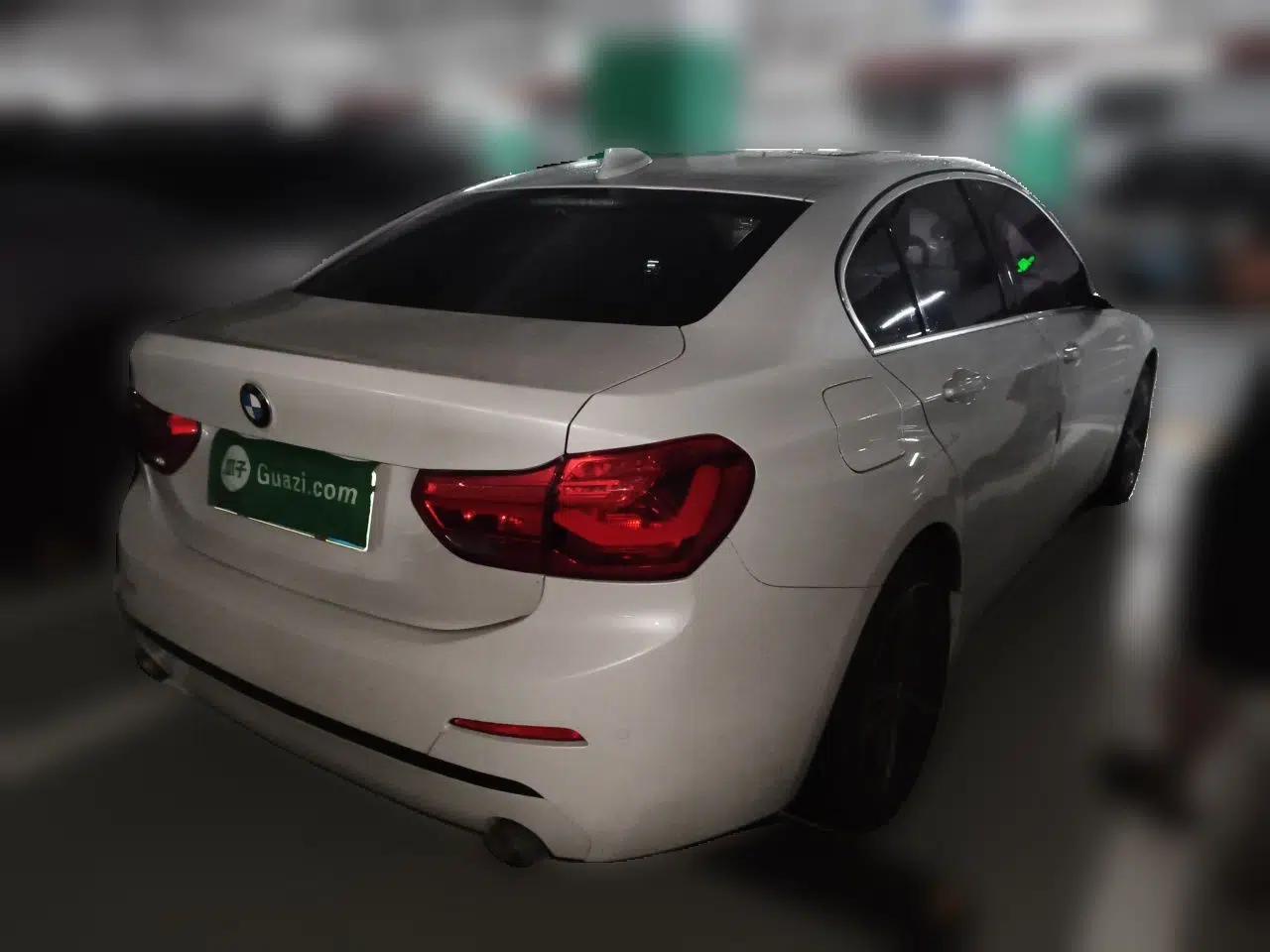 BMW 1 Series 2017 118i Sport Edition — миниатюра 6
