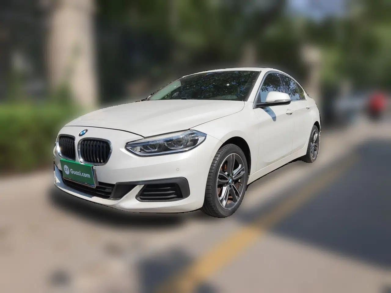 BMW 1 Series 2020 120i Fashion Model — миниатюра 1