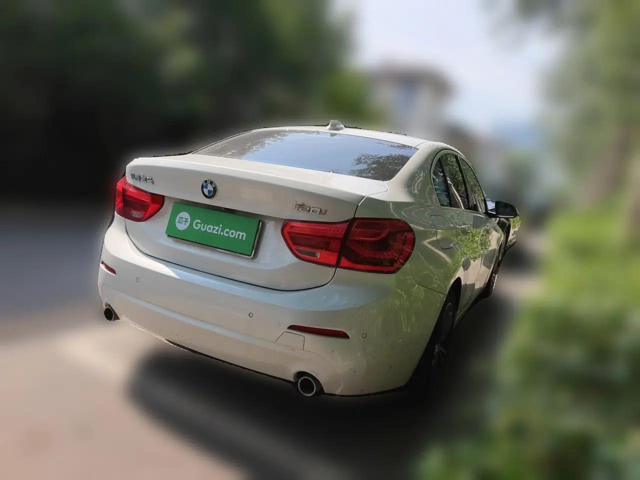 BMW 1 Series 2020 120i Fashion Model — миниатюра 6