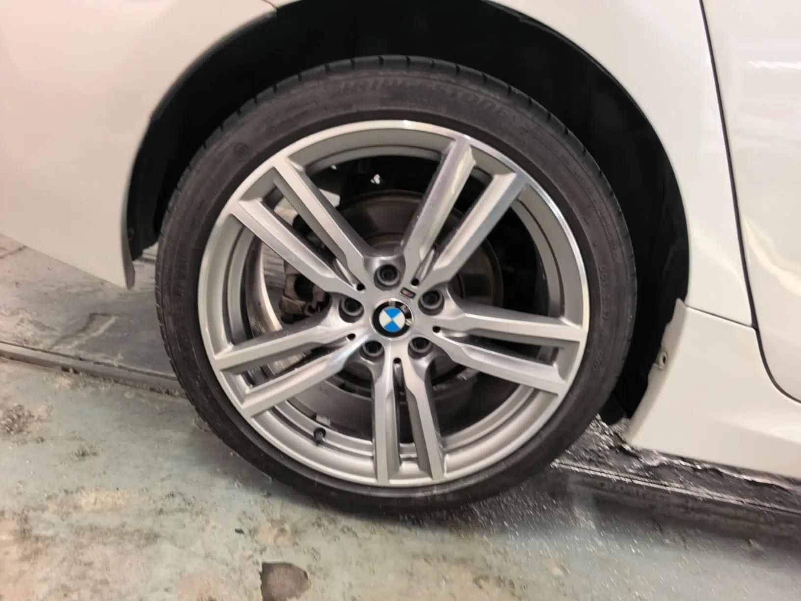 BMW 1 Series 2019 120i Leading Model M Sport Package — миниатюра 11