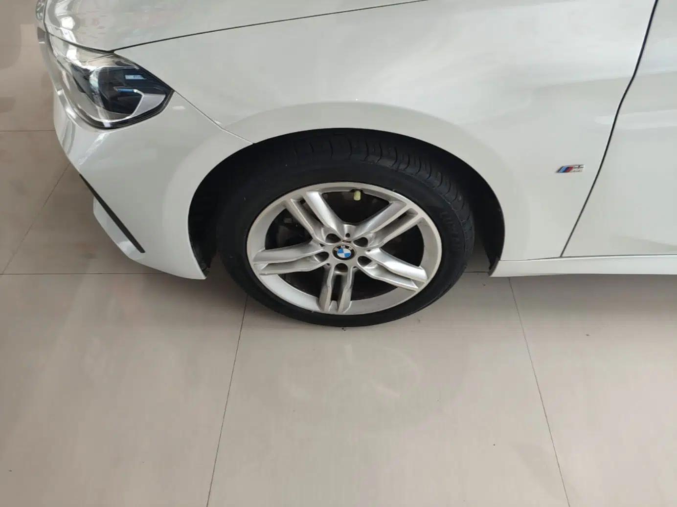 BMW 1 Series 2020 120i M Sport Package — миниатюра 15