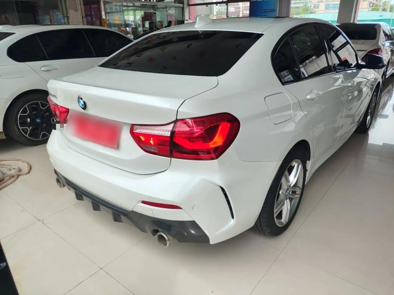 BMW 1 Series 2020 120i M Sport Package — миниатюра 5