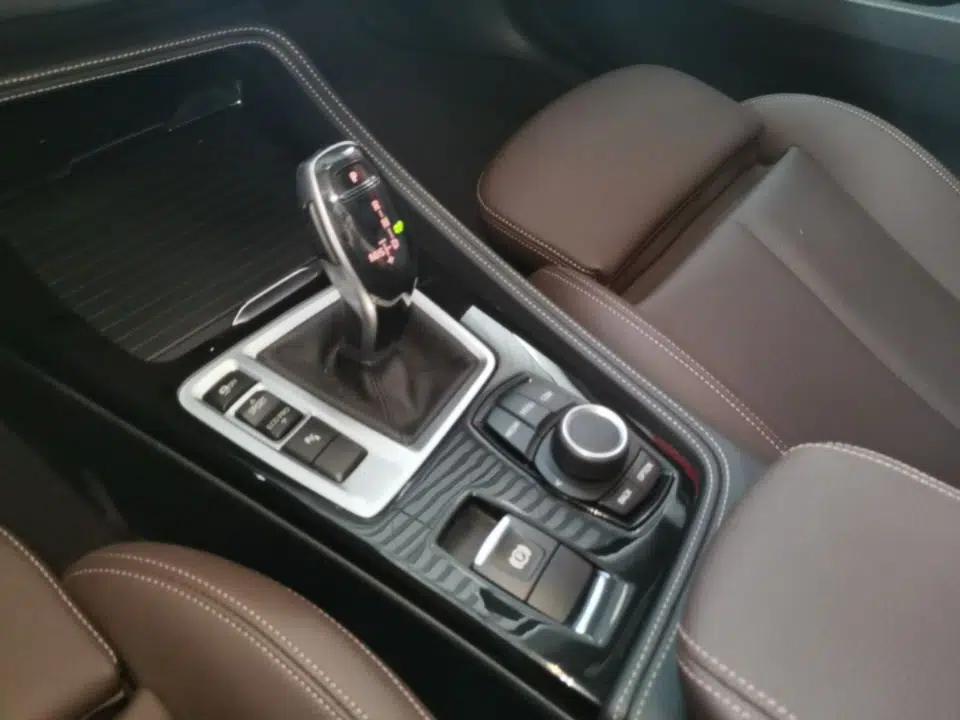 BMW 1 Series 2020 120i M Sport Package — миниатюра 16