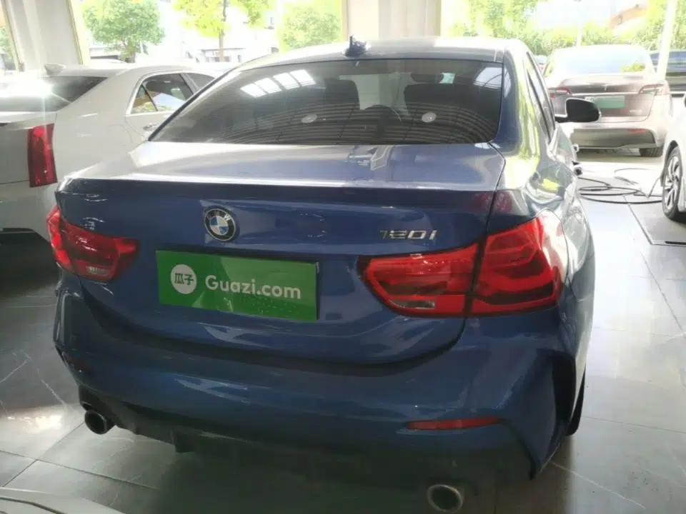 BMW 1 Series 2020 120i M Sport Package — миниатюра 5