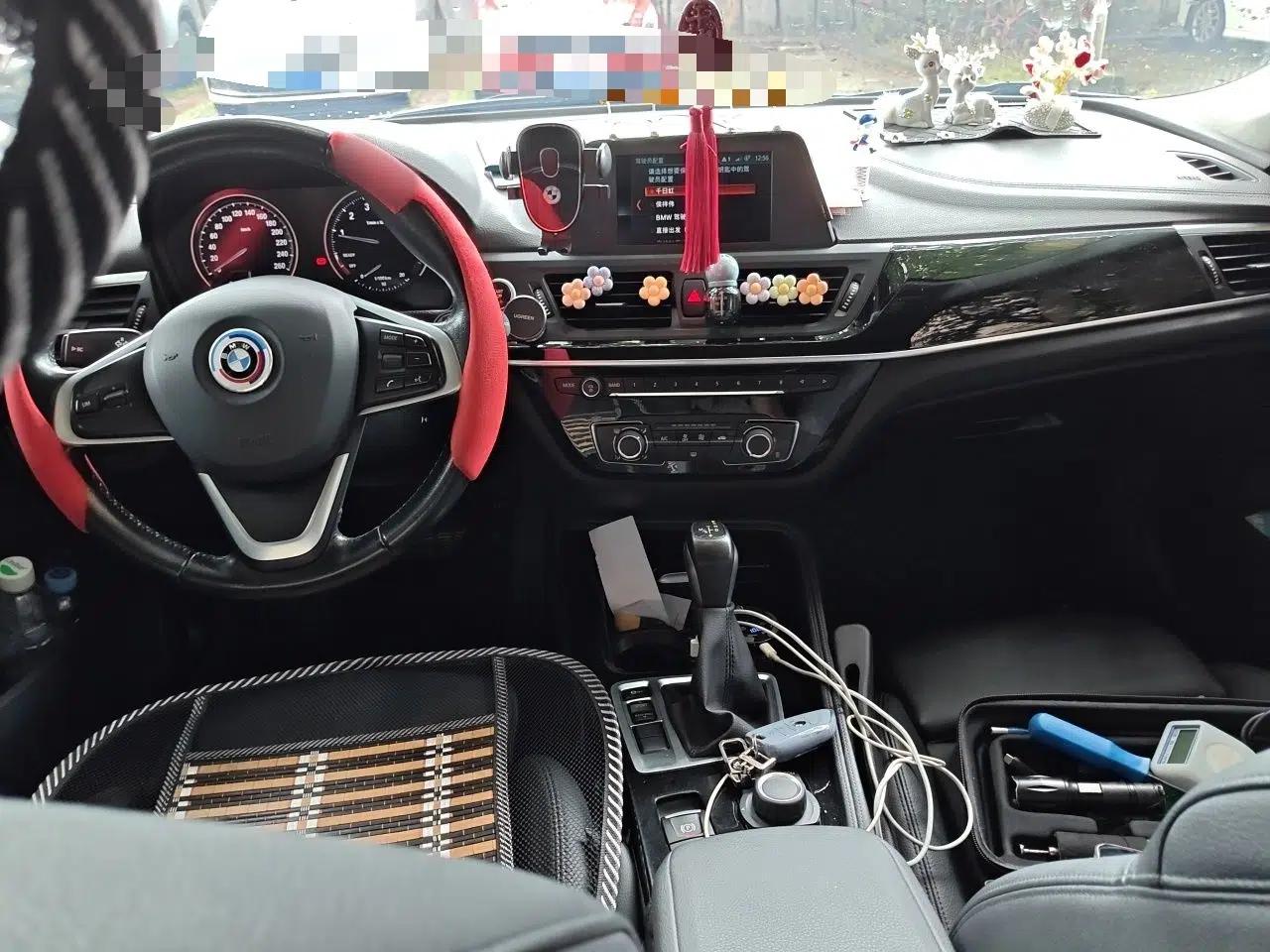 BMW 1 Series 2018 118i Sport Edition — миниатюра 9