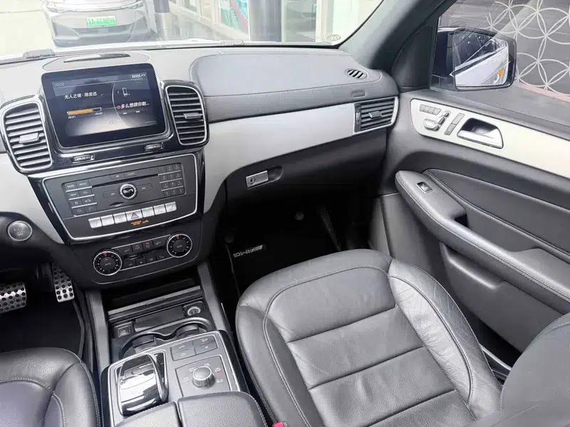 2017 Mercedes-Benz GLE (Imported) GLE 450 AMG 4MATIC — миниатюра 25
