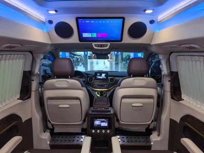 Mercedes-Benz V-Class 2018 V 260 L Premium Extended Edition (China VI Emission Standard) — миниатюра 13