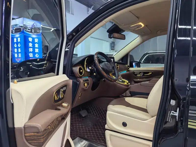 Mercedes-Benz V-Class 2018 V 260 L Premium Extended Edition (China VI Emission Standard) — миниатюра 14