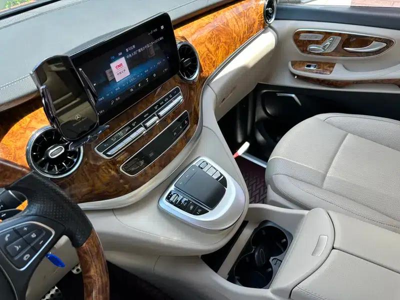 Mercedes-Benz V-Class 2021 V 260 L Long Wheelbase Luxury Edition — миниатюра 16